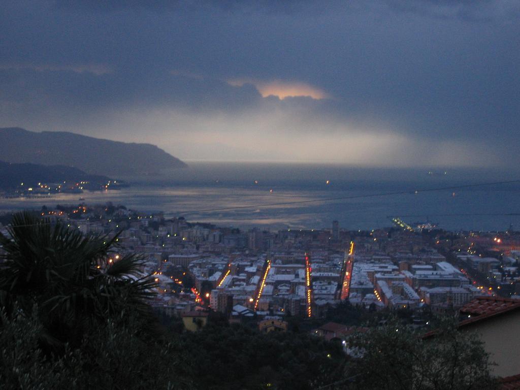 Mare E Monti Frühstückspension La Spezia
