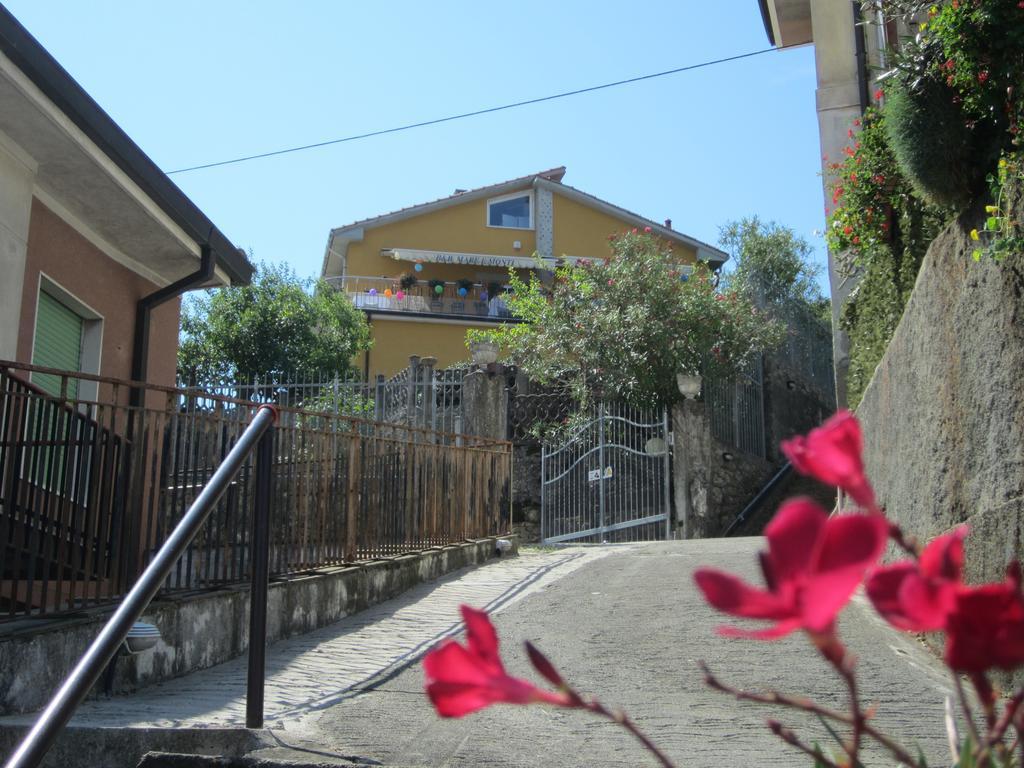 Mare E Monti Frühstückspension La Spezia