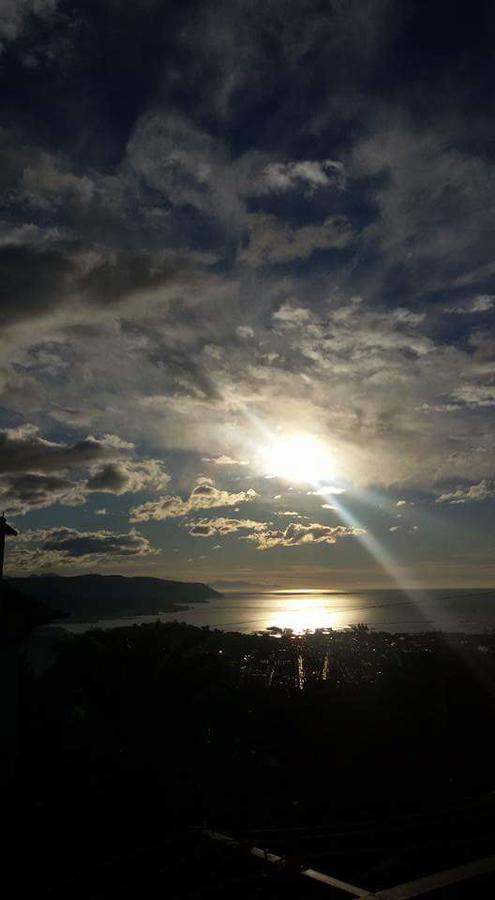 Mare E Monti Frühstückspension La Spezia